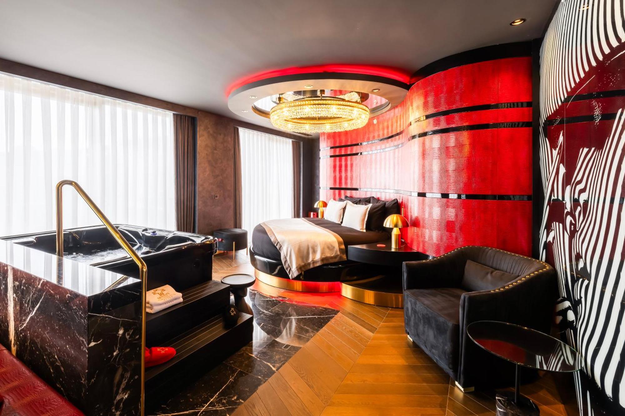 Merit Starlit Hotel & Residences Будва Экстерьер фото
