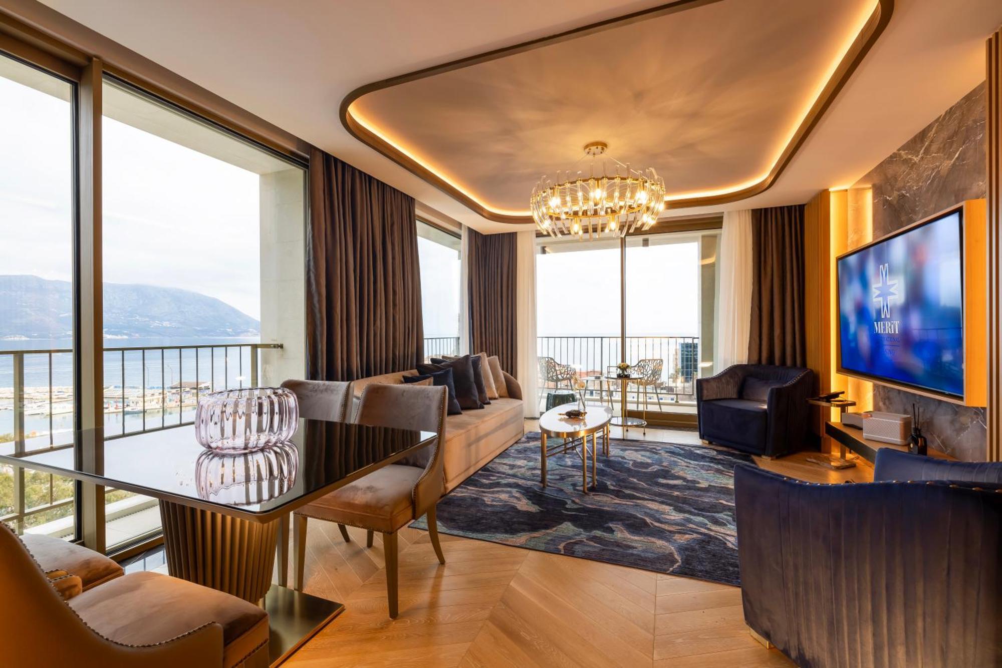 Merit Starlit Hotel & Residences Будва Экстерьер фото