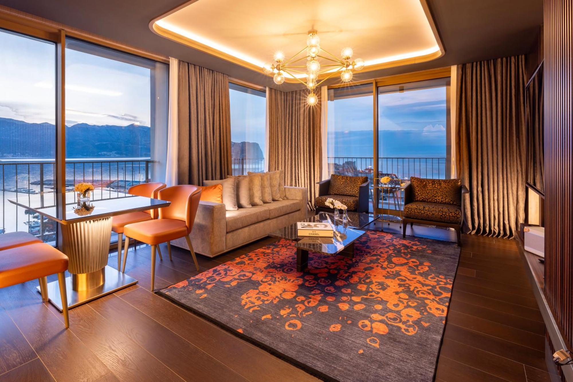 Merit Starlit Hotel & Residences Будва Экстерьер фото