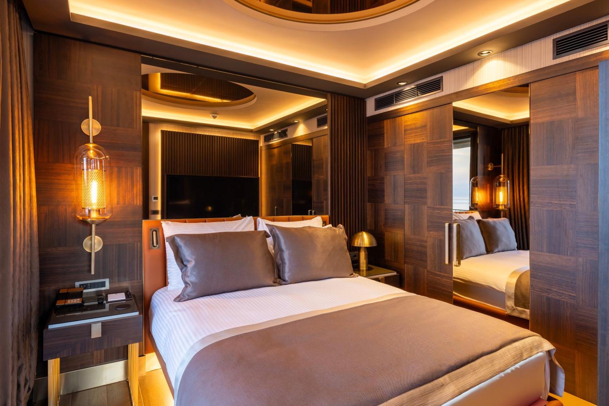Merit Starlit Hotel & Residences Будва Экстерьер фото